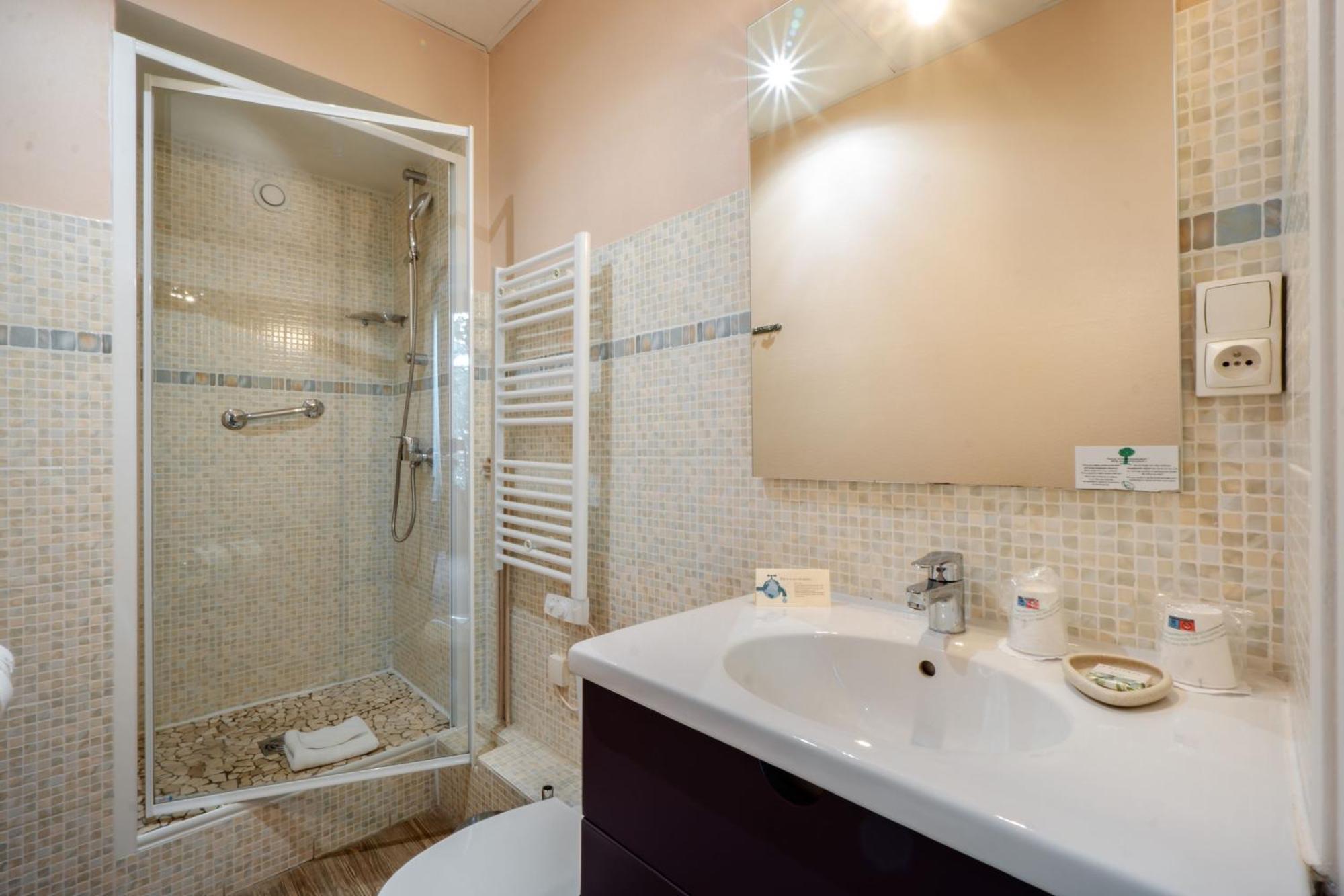 Hotel Gallia Aix-les-Bains Esterno foto